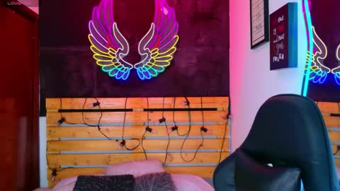 Snapshot of meghan_nill chatting on May 5, 2026, 3:03 am Meghan online show from May 5, 2026, 3:03 am