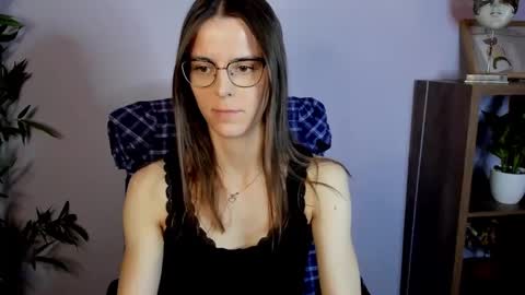 Snapshot of megi_erotic chatting on March 7, 2025, 8:44 pm Megi online show from March 7, 2025, 8:44 pm