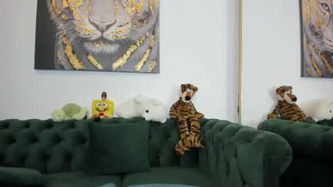 megpalmer online show from September 18, 2025, 7:16 pm