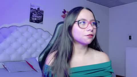 Mei online show from March 27, 2026, 1:33 am