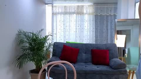 Snapshot of mei_naughtycat chatting on February 7, 2025, 7:49 pm Mei online show from February 7, 2025, 7:49 pm