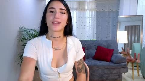 Snapshot of mei_naughtycat chatting on February 9, 2025, 10:00 pm Mei online show from February 9, 2025, 10:00 pm