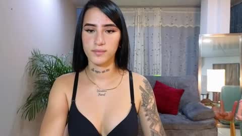 Snapshot of mei_naughtycat chatting on February 21, 2025, 11:10 pm Mei online show from February 21, 2025, 11:10 pm