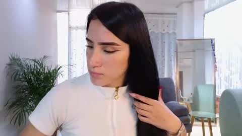 Snapshot of mei_naughtycat chatting on March 9, 2025, 7:05 pm Mei online show from March 9, 2025, 7:05 pm