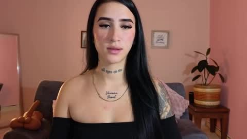 Snapshot of mei_naughtycat chatting on September 28, 2025, 12:10 pm Mei online show from September 28, 2025, 12:10 pm