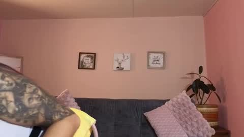 Snapshot of mei_naughtycat chatting on October 4, 2025, 11:19 am Mei online show from October 4, 2025, 11:19 am