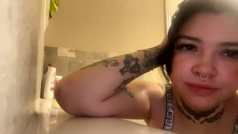 Snapshot of meileemeii chatting on January 29, 2025, 1:58 am Goddess Meilee online show from January 29, 2025, 1:58 am