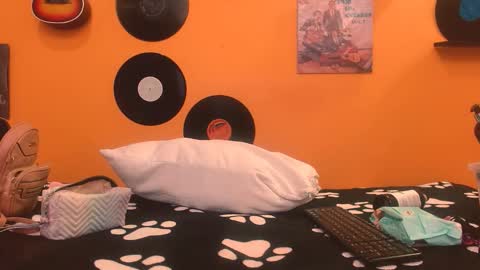 MEIS online show from November 27, 2025, 2:02 am