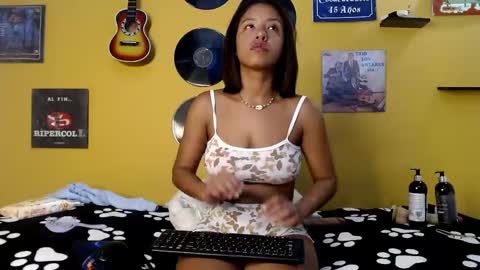 Snapshot of meisevil77 chatting on April 21, 2026, 2:04 am MEIS online show from April 21, 2026, 2:04 am