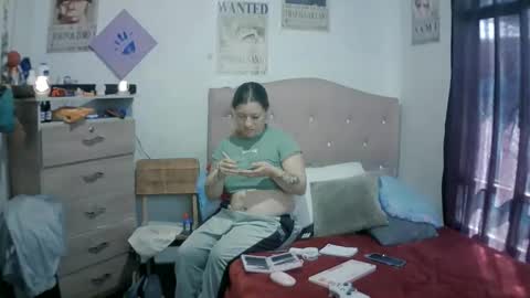 Snapshot of meizquin_lucifer chatting on November 8, 2025, 7:23 pm Meizquin and Lucifer online show from November 8, 2025, 7:23 pm