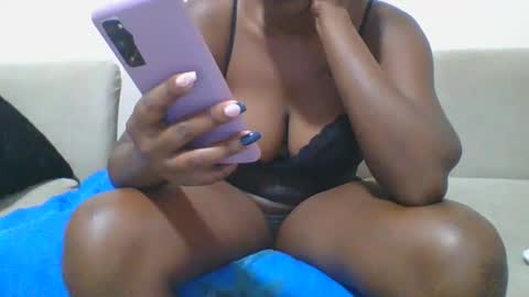 pretty online show from March 11, 2025, 7:37 am