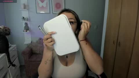 Melaany  online show from April 17, 2026, 11:08 pm