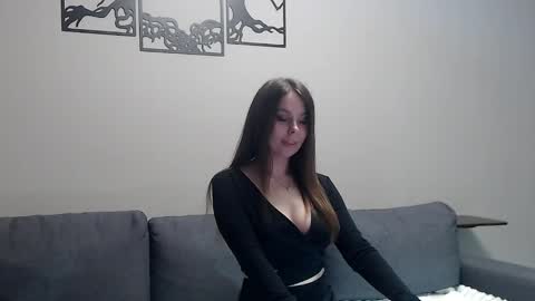 meladams online show from January 29, 2025, 11:35 pm