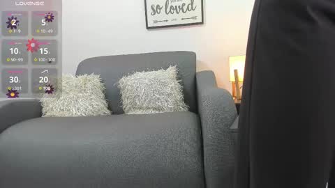 melan_owen online show from March 8, 2025, 11:05 am