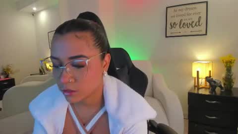 melan_owen online show from June 20, 2026, 11:02 am