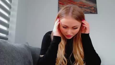 Snapshot of melani_a chatting on February 28, 2026, 1:12 pm Melania online show from February 28, 2026, 1:12 pm