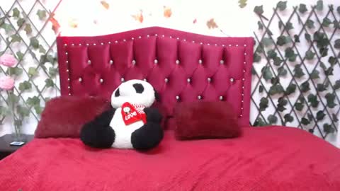 Snapshot of melani_cute01 chatting on March 11, 2025, 11:15 pm melani_cute01 online show from March 11, 2025, 11:15 pm