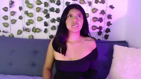 Snapshot of melanie_18_ chatting on May 26, 2026, 9:55 pm melanie online show from May 26, 2026, 9:55 pm