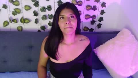 Snapshot of melanie_18_ chatting on June 1, 2026, 10:11 pm melanie online show from June 1, 2026, 10:11 pm