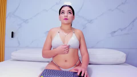 Melanie  online show from February 24, 2026, 7:34 pm