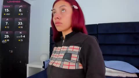 Melanie roux  online show from February 17, 2026, 12:45 pm