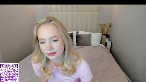 Melanie online show from September 17, 2025, 12:23 am