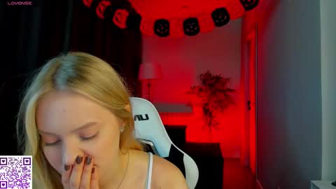 Melanie online show from October 26, 2025, 8:09 am