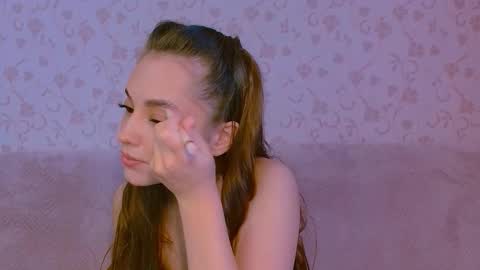 MelanieAlves online show from September 29, 2025, 1:38 pm