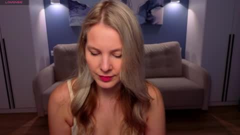 Melanie Bennett online show from April 8, 2026, 6:46 am