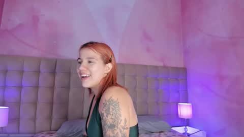 Melanie Roux online show from March 20, 2026, 8:03 pm