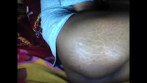 Snapshot of melanih chatting on December 23, 2025, 4:43 am melanih online show from December 23, 2025, 4:43 am