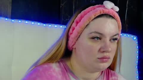 melanniebrown online show from April 6, 2026, 4:32 am