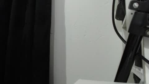 Melannie online show from March 5, 2025, 11:49 pm