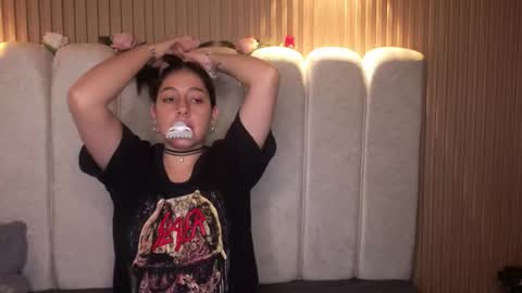 melanny_petite online show from March 16, 2026, 1:04 pm