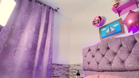 Melanny taylor online show from January 19, 2025, 7:57 am