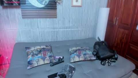 Snapshot of melany_27 chatting on December 17, 2025, 1:28 pm Melany online show from December 17, 2025, 1:28 pm