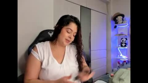 Snapshot of melany_cooper039 chatting on June 24, 2026, 2:05 pm melany_cooper039 online show from June 24, 2026, 2:05 pm