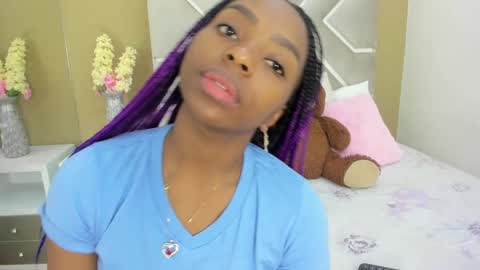 Snapshot of melany_ebonyy chatting on February 21, 2025, 11:44 am Melanie online show from February 21, 2025, 11:44 am