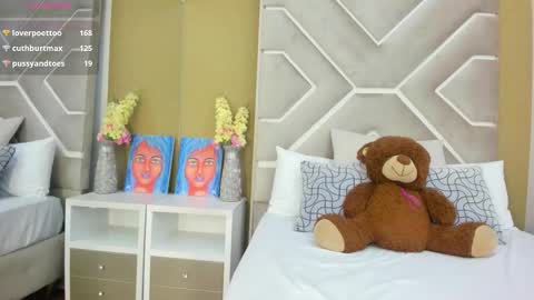 Snapshot of melany_ebonyy chatting on March 9, 2025, 5:39 pm Melanie online show from March 9, 2025, 5:39 pm