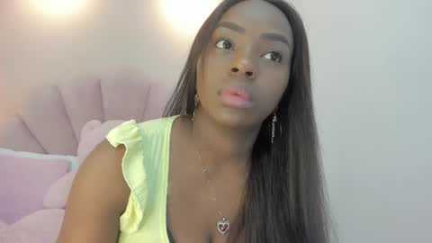 Snapshot of melany_ebonyy chatting on November 16, 2025, 3:34 am Melanie online show from November 16, 2025, 3:34 am