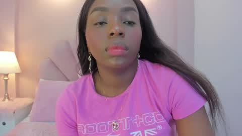 Snapshot of melany_ebonyy chatting on November 20, 2025, 4:23 am Melanie online show from November 20, 2025, 4:23 am