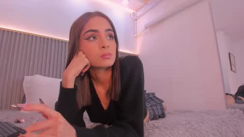 melany_hoffman online show from November 16, 2025, 9:31 pm