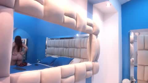 Snapshot of melany_love0 chatting on May 19, 2026, 12:22 pm Melany online show from May 19, 2026, 12:22 pm