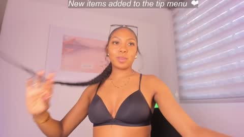melanyriz online show from June 1, 2026, 10:11 pm