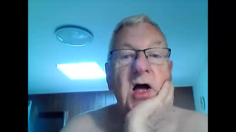 Snapshot of melbourne000 chatting on November 1, 2025, 3:19 am melbourne000 online show from November 1, 2025, 3:19 am