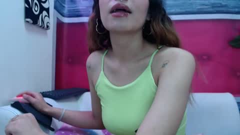 melhiza online show from December 23, 2024, 3:23 pm