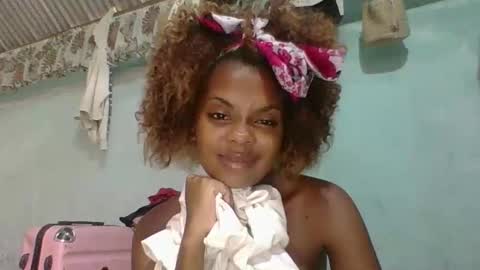 Snapshot of meliana98 chatting on December 5, 2025, 8:45 am meliana98 online show from December 5, 2025, 8:45 am