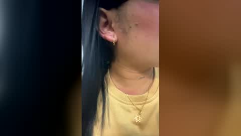 Snapshot of melie_me chatting on April 1, 2026, 10:49 am MELIE online show from April 1, 2026, 10:49 am