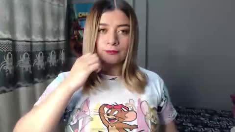 Snapshot of meliinna_xxx chatting on March 25, 2026, 2:17 am meliinna_xxx online show from March 25, 2026, 2:17 am