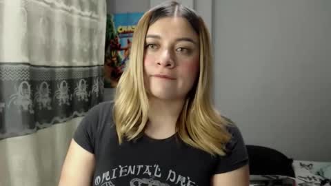 Snapshot of meliinna_xxx chatting on April 9, 2026, 6:30 am meliinna_xxx online show from April 9, 2026, 6:30 am